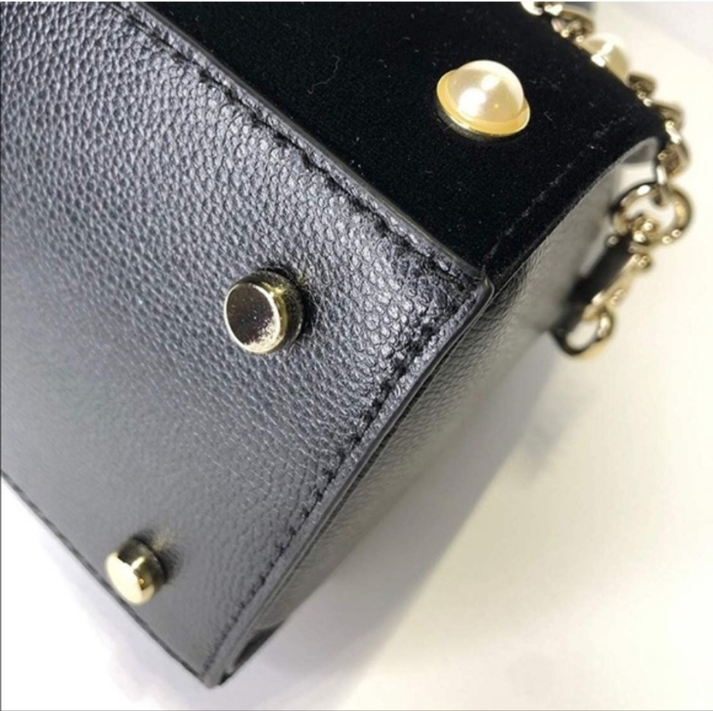 EUC Kate Spade New York Reily Laurel Way Blk Velvet Pearl Stud Crossbody Handbag - Picture 7 of 10